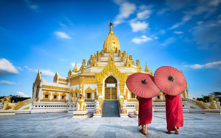 MYANMAR: YANGON- BAGAN - NAYPYIDAW - GOLDEN ROCK